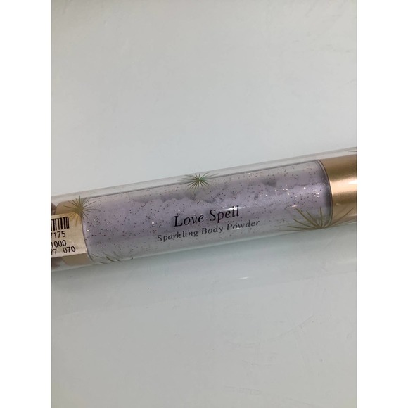 Victoria’s Secret Love Spell Sparkling Body Powder .19oz NEW Discontined in box - Picture 3 of 8